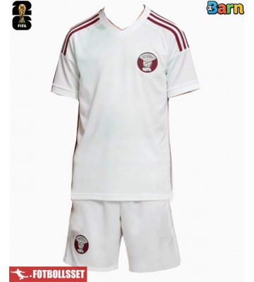 Qatar Bortatröja Barn VM 2026 Kortärmad (+ Korta byxor)